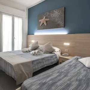  Hotel Esperia